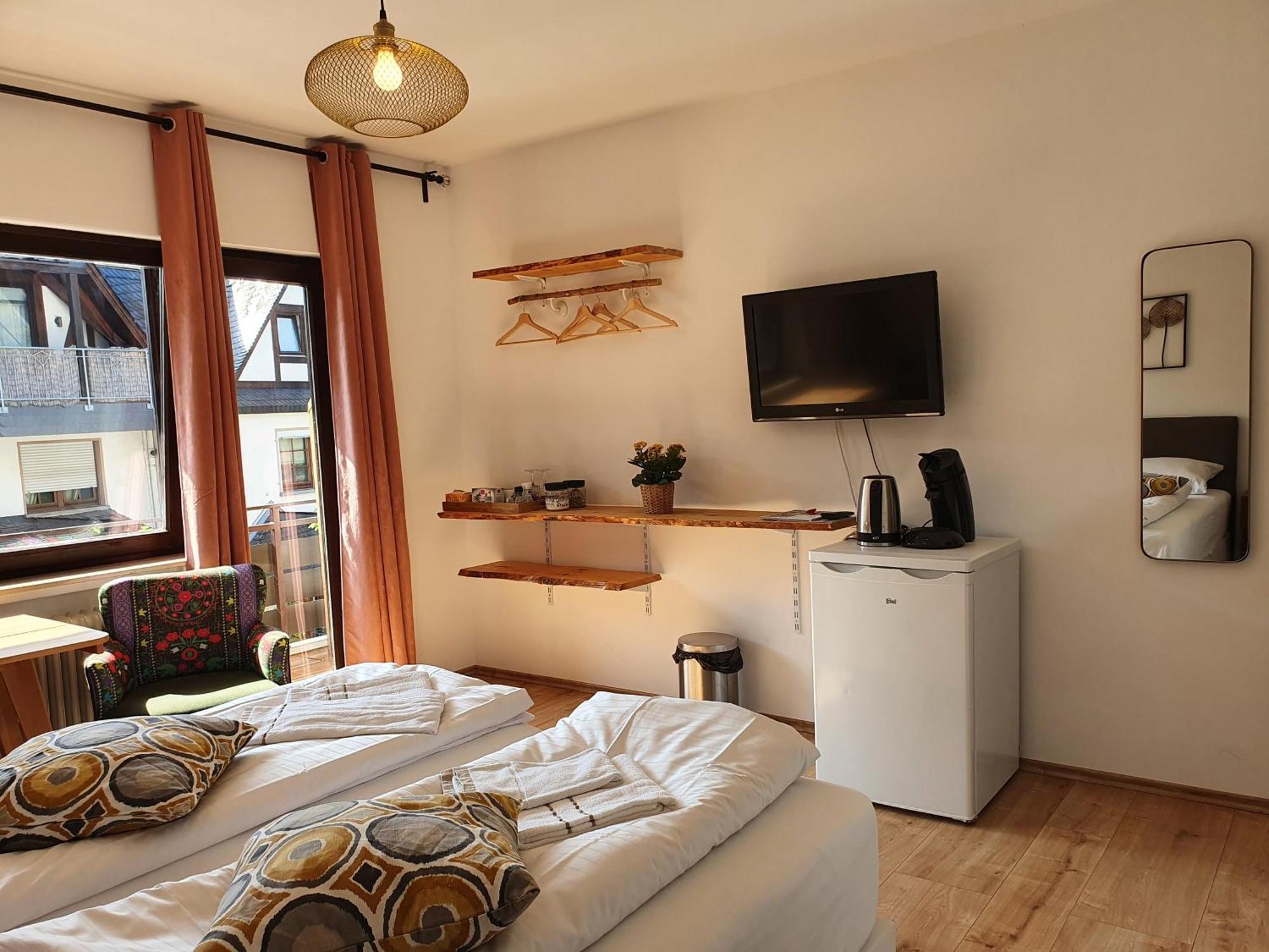 Roemerstube Apartments & Rooms Ediger-Eller Szoba fotó